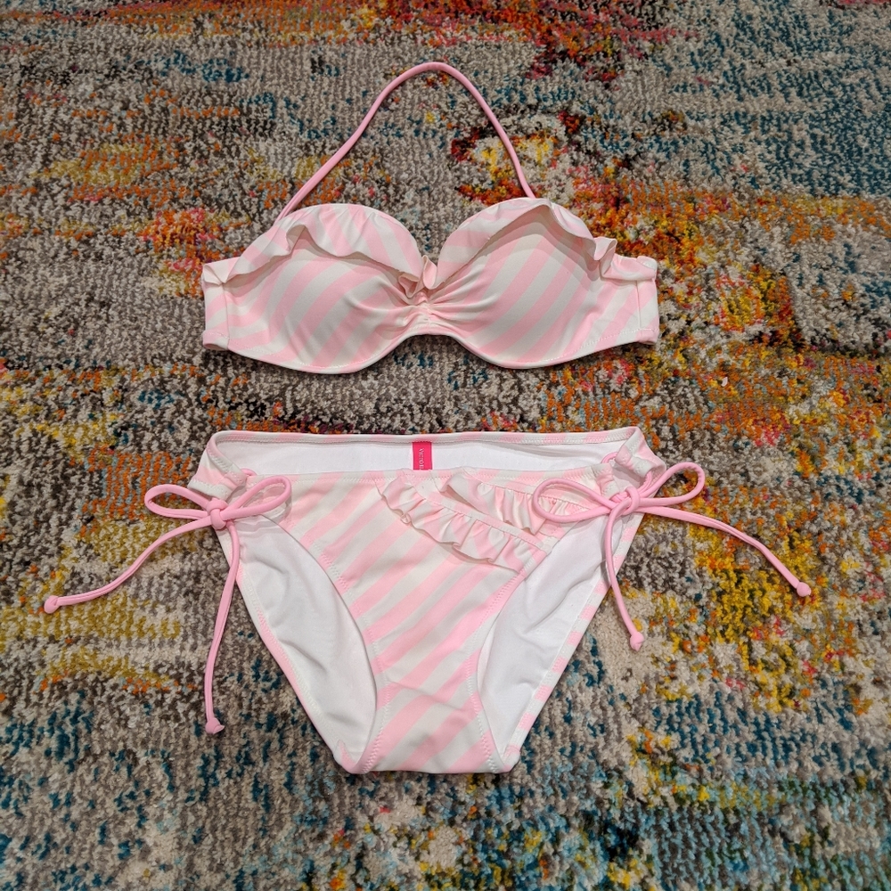 VS string bikini